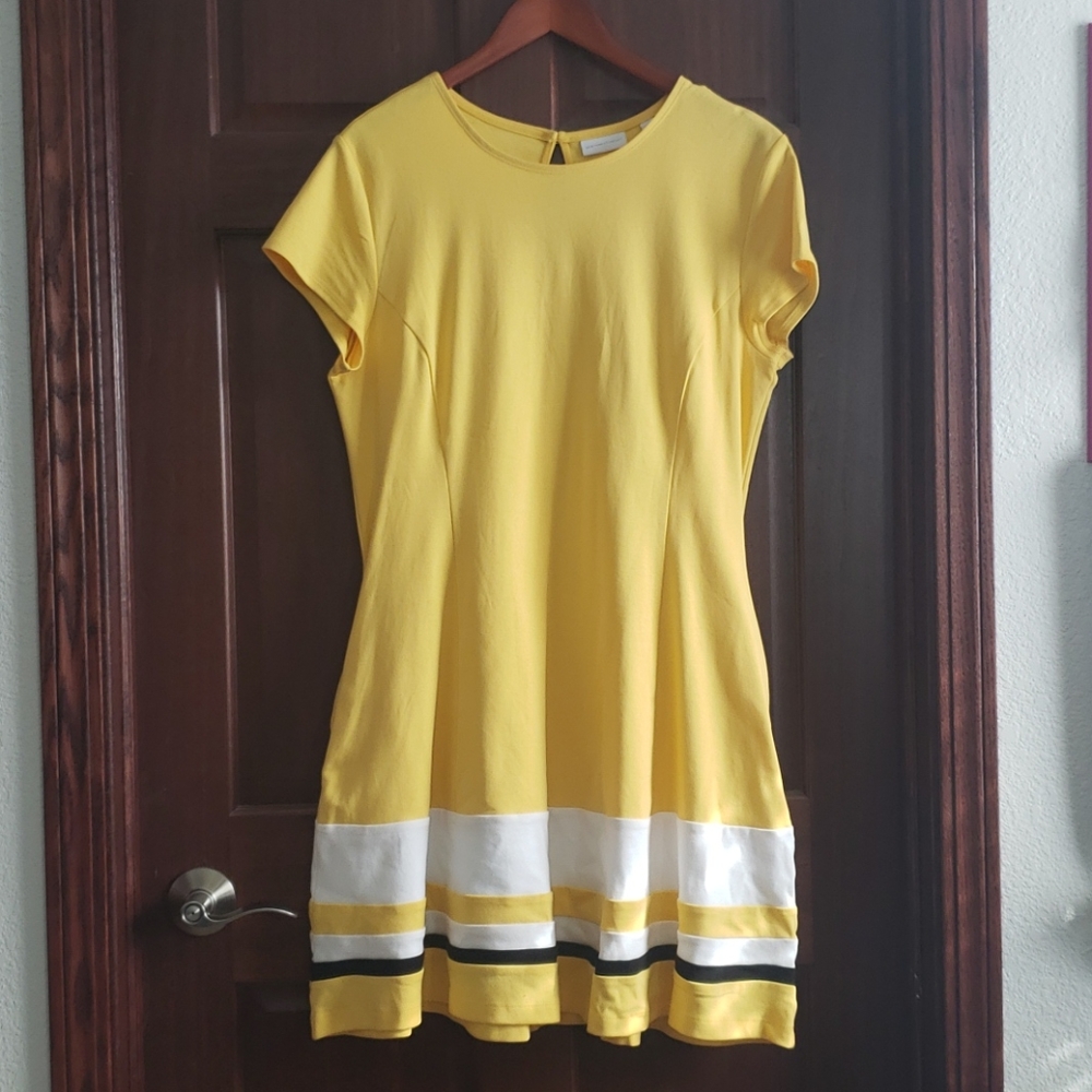 Yellow tshirt dress